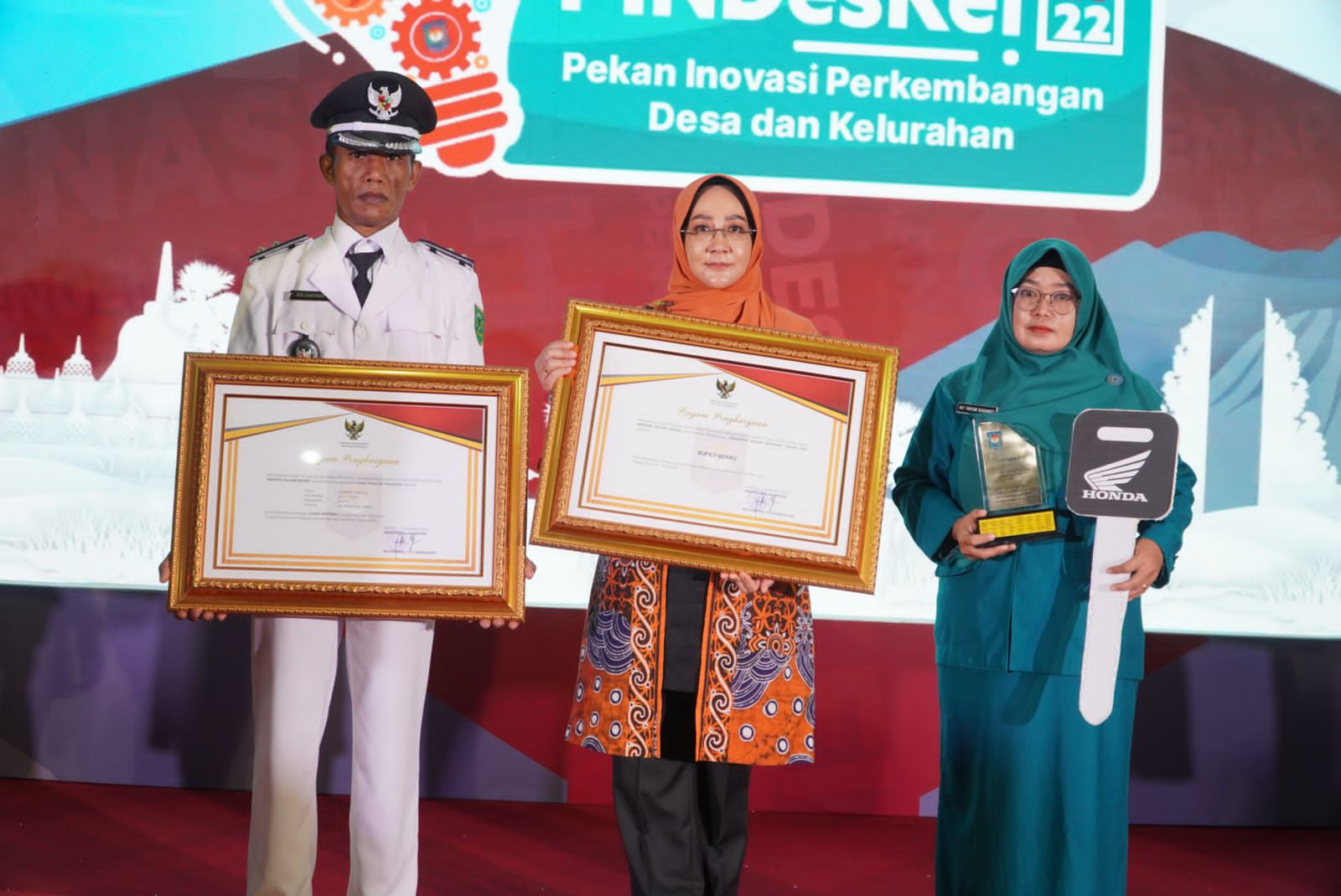 Kampung Sumber Agung Raih Juara 1 Lomba Desa Tingkat Nasional Regional III Tahun 2022