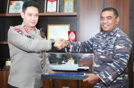 Tingkatkan Sinergitas TNI-Polri, Danlantamal XIII Tarakan Lakukan Silaturahmi Ke Polda Kaltara