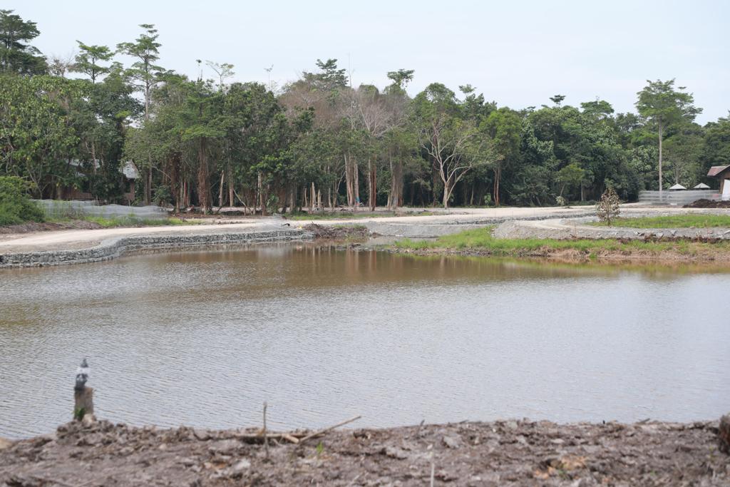 Kebun Raya Dilengkapi Amphitheatre Hingga Rumah Adat