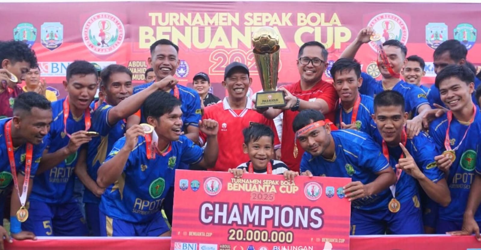 FC Hippocrates Borong Gelar Juara Benuanta Cup 2025, Bupati Bulungan: Ini Bukti Potensi Sepak Bola Kaltara Sangat Besar